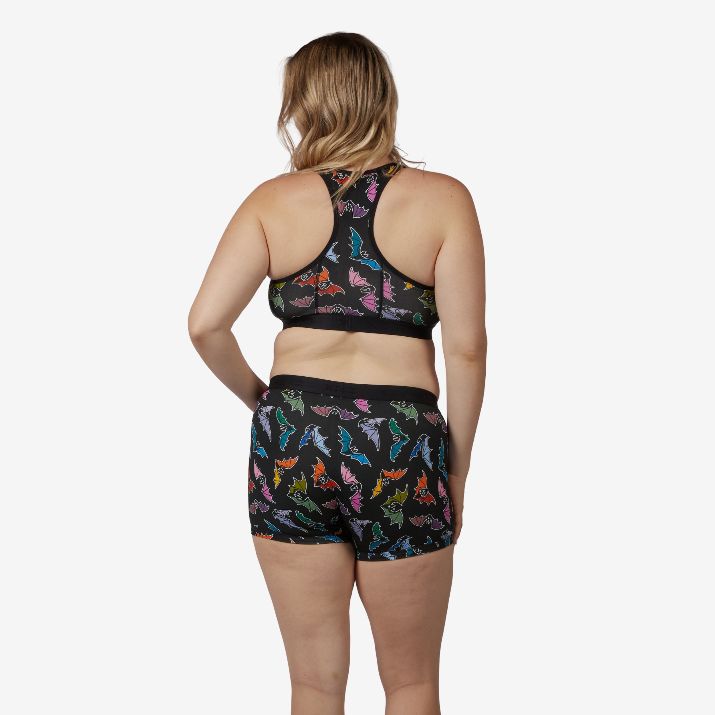 Model: Natalie is 5'11" and wears a Medium