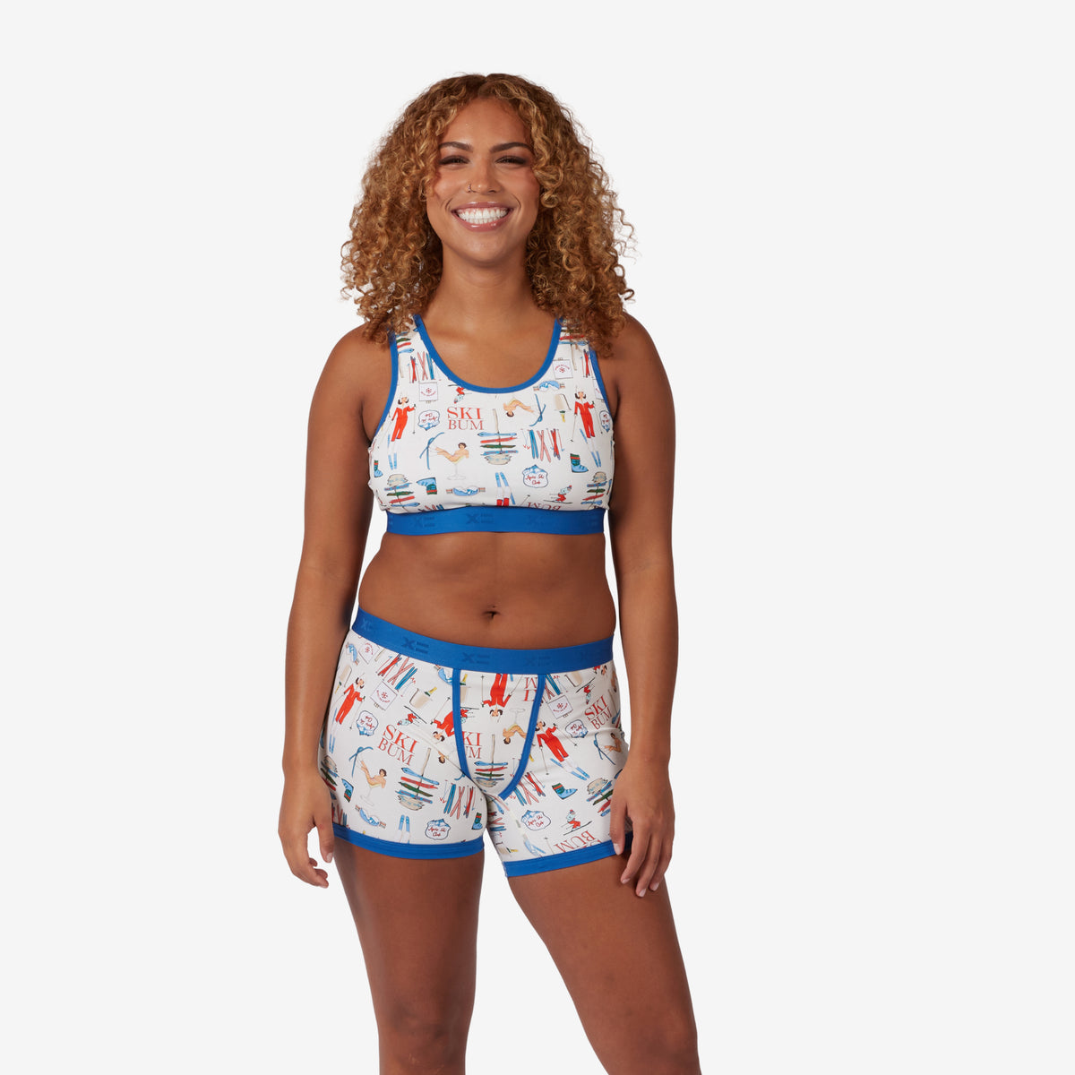 Model: Neveah is 5' 7" and wears a Medium