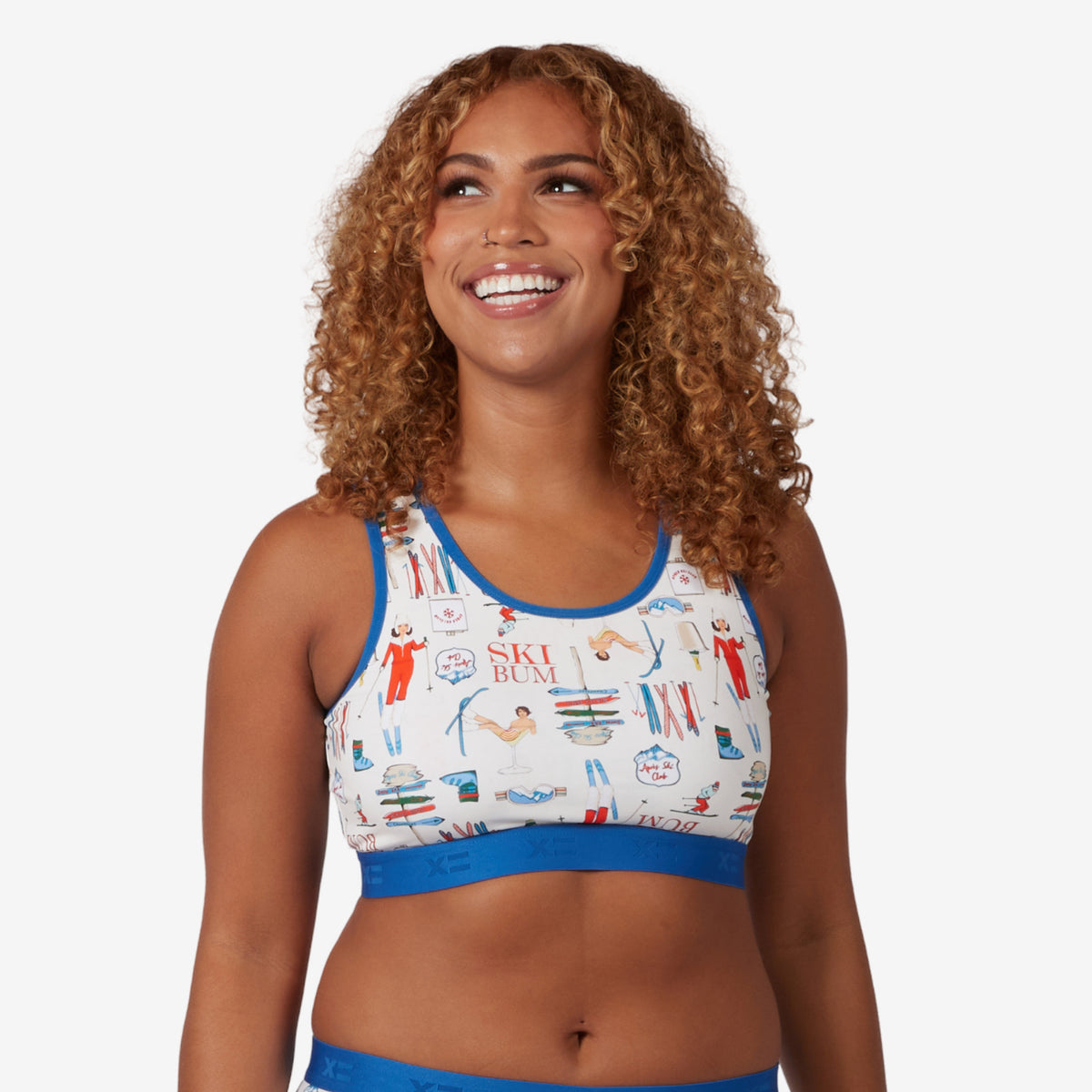 Model: Neveah is 5' 7" and wears a Medium