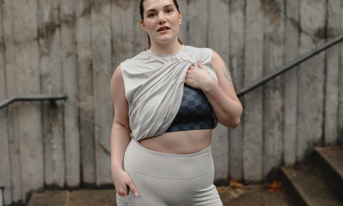 What Is Sweat-Wicking Fabric, and Why Is It Good?