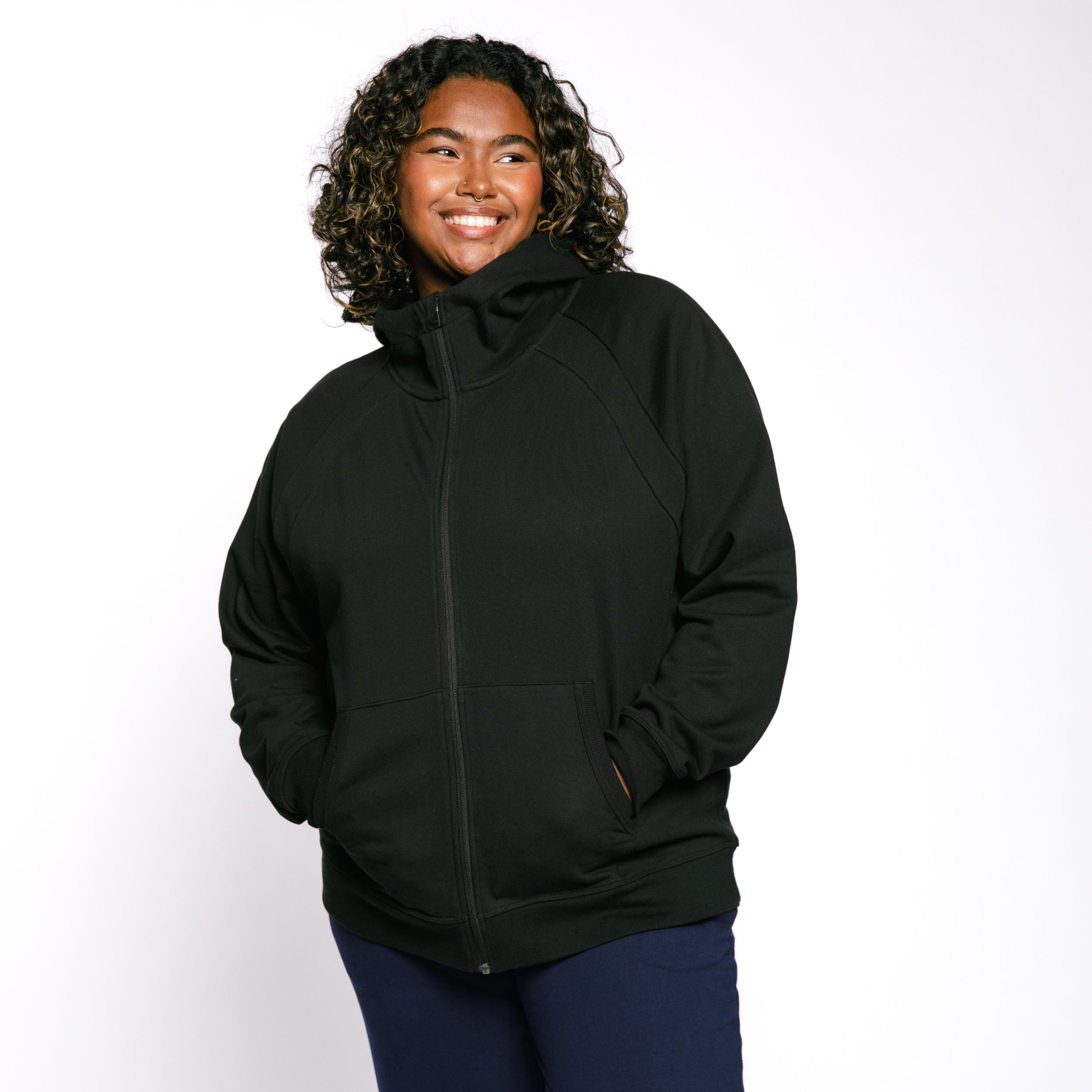 Model: Maliyah is 5'7" and wears a 2X