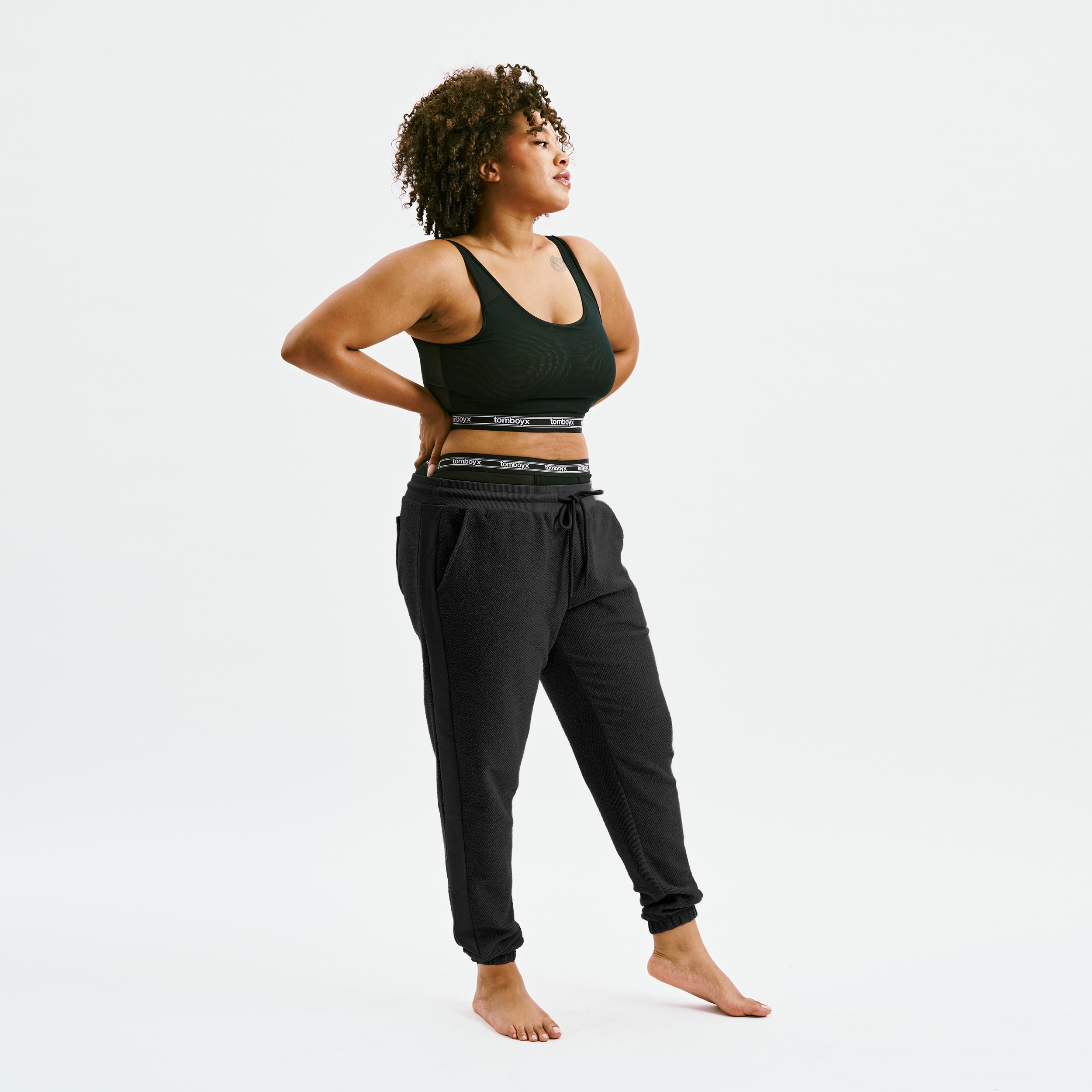 Model: Maliyah is 5'7" and wears a 2X