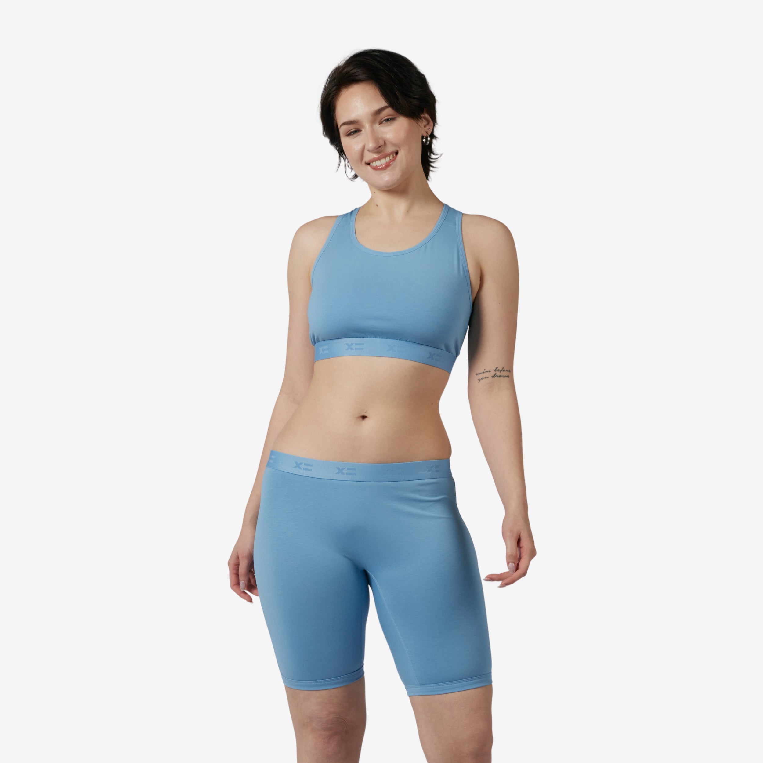 Model: Avery is 5'9" and wears a Medium