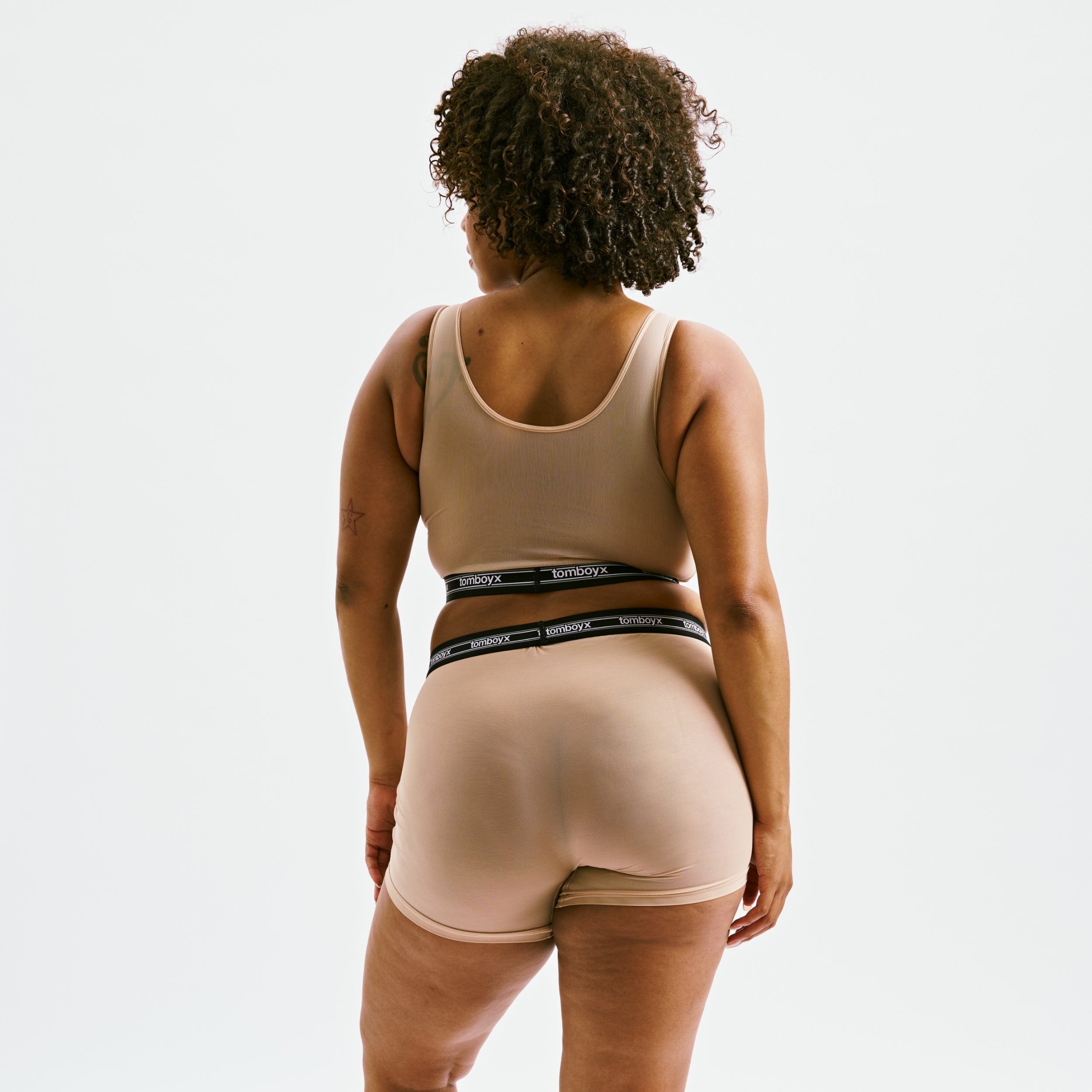 Model: Tambrie is 5'8" and wears a 2X