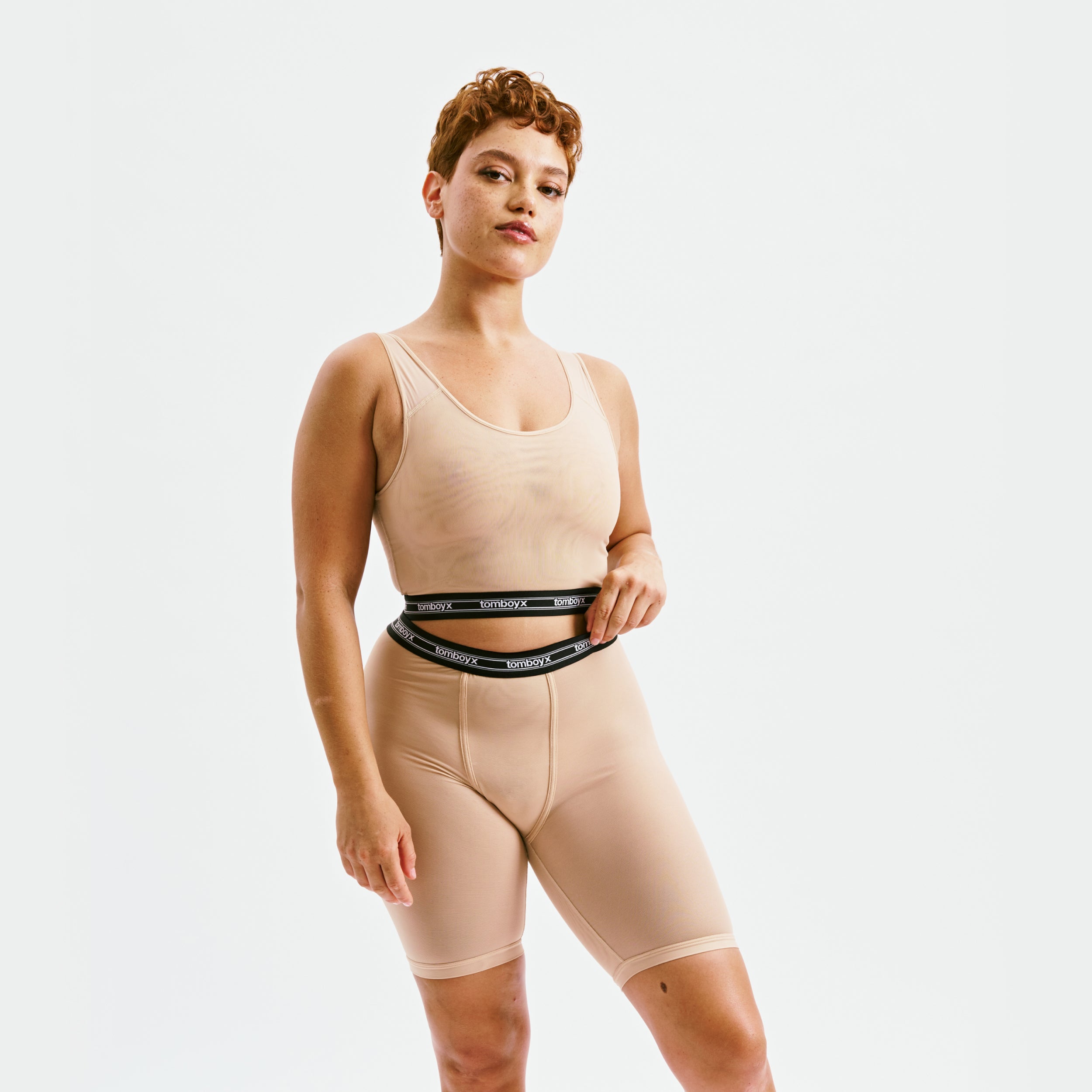 Model: Ariana is 5'7" and wears a medium