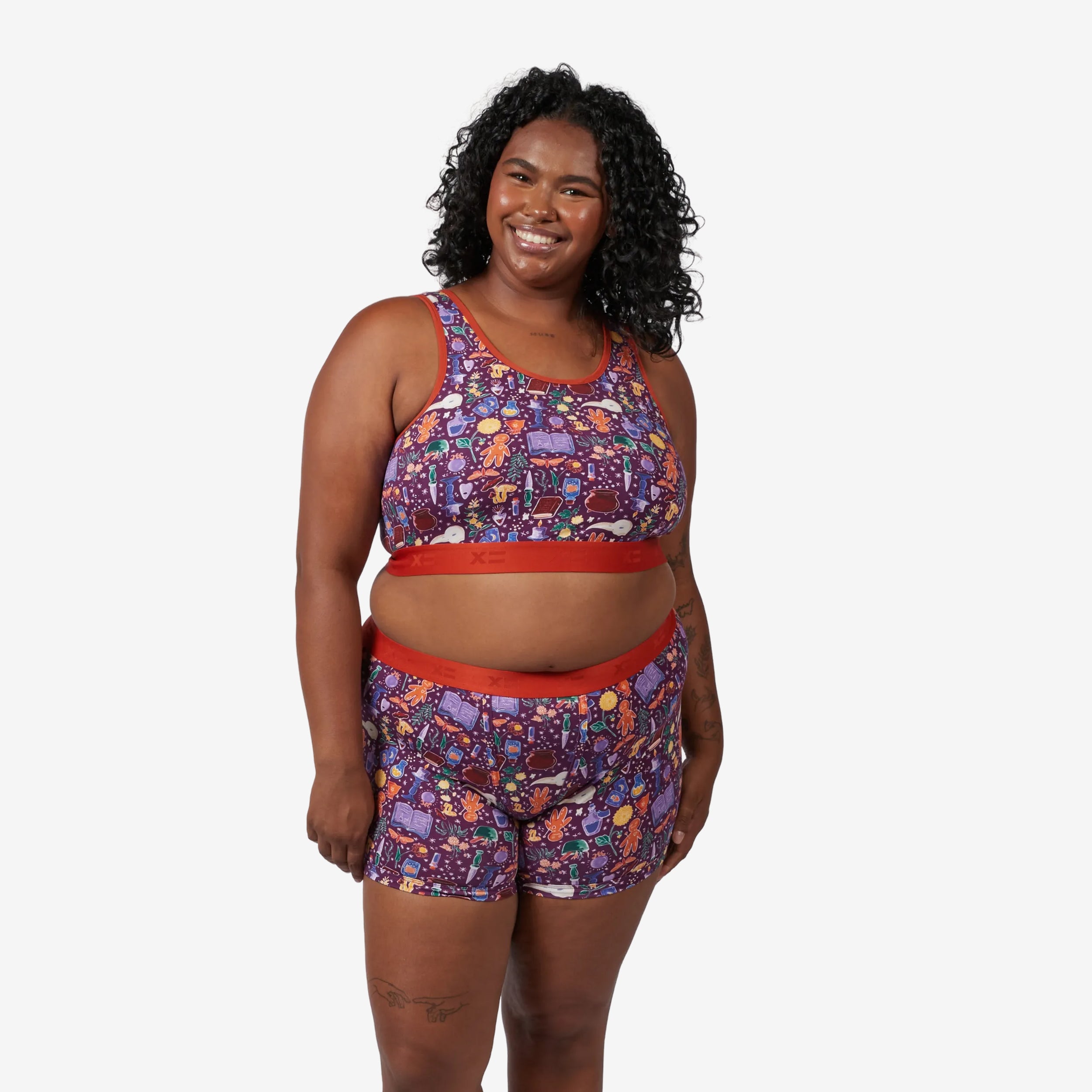 Model: Maliyah is 5'7" and wears a 2X