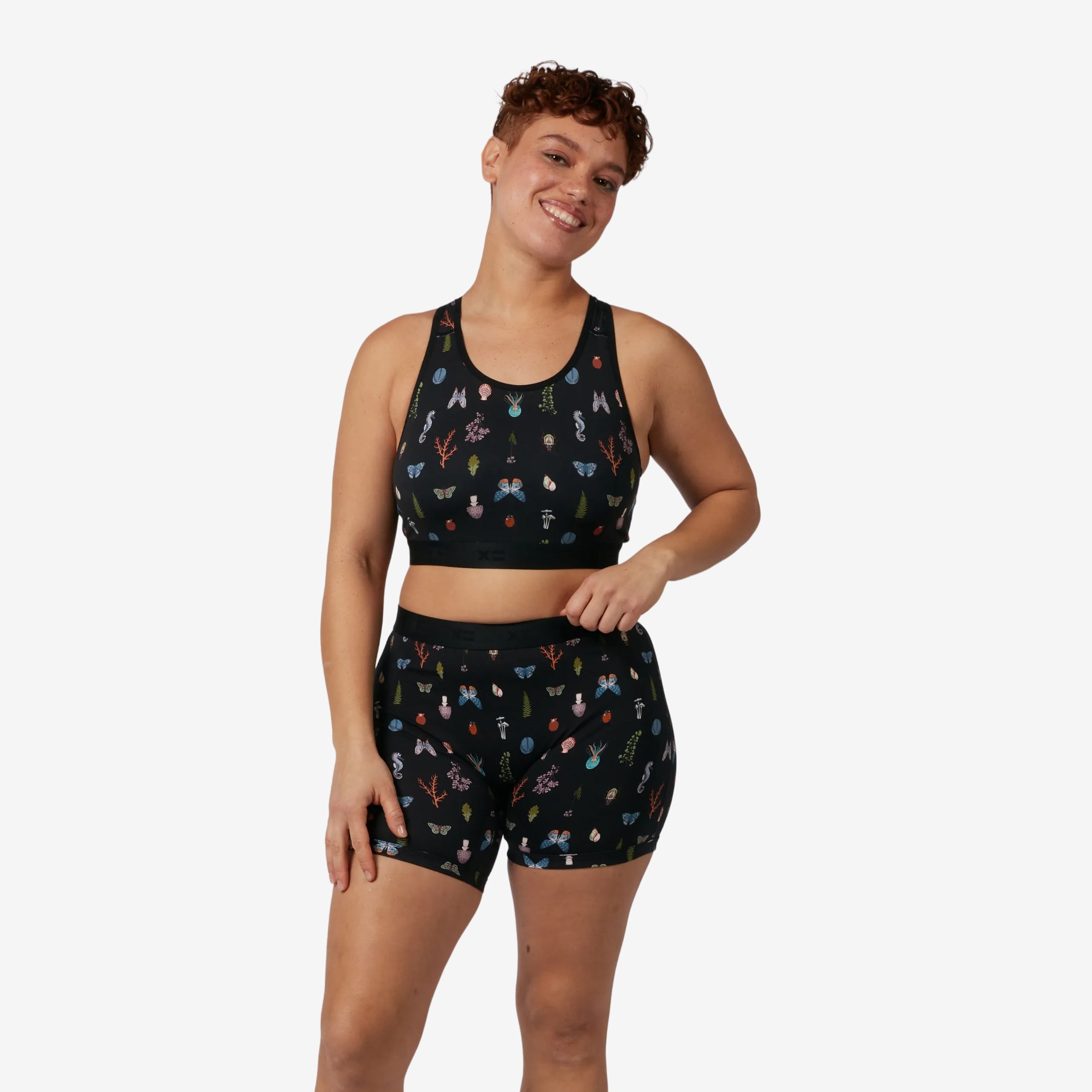 Model: Ariana is 5'7" and wears a medium