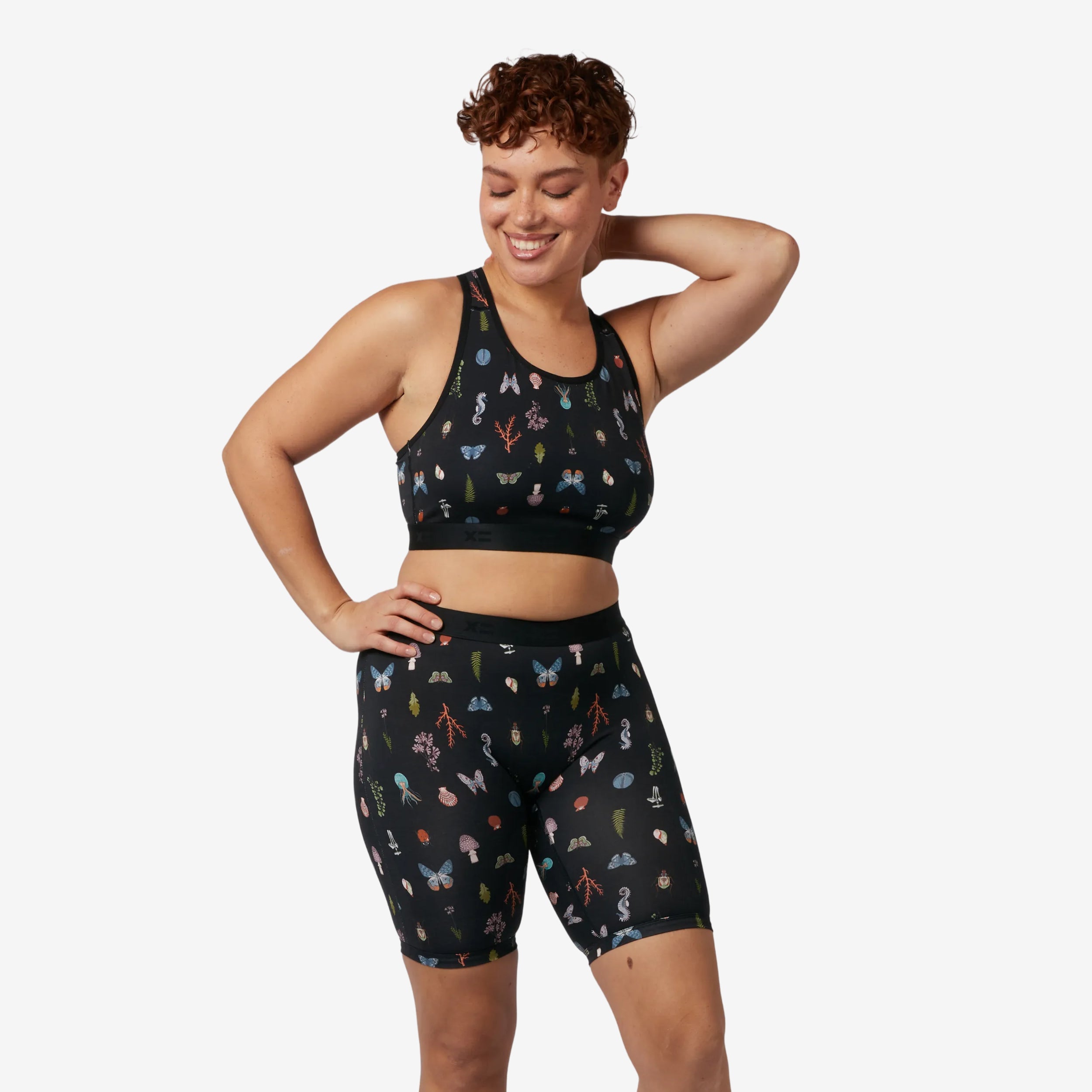 Model: Ariana is 5'7" and wears a medium