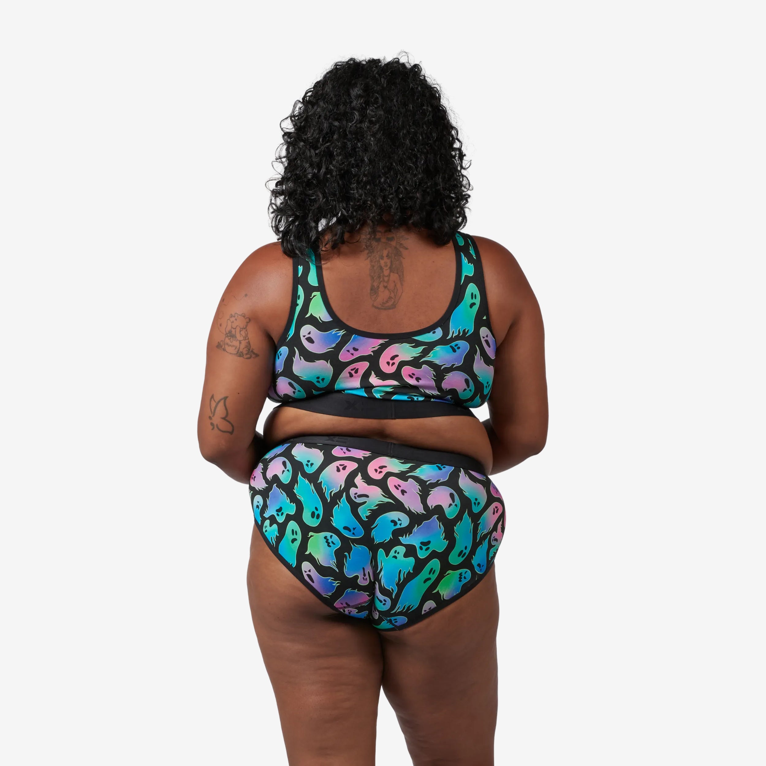 Model: Maliyah is 5'7" and wears a 2X
