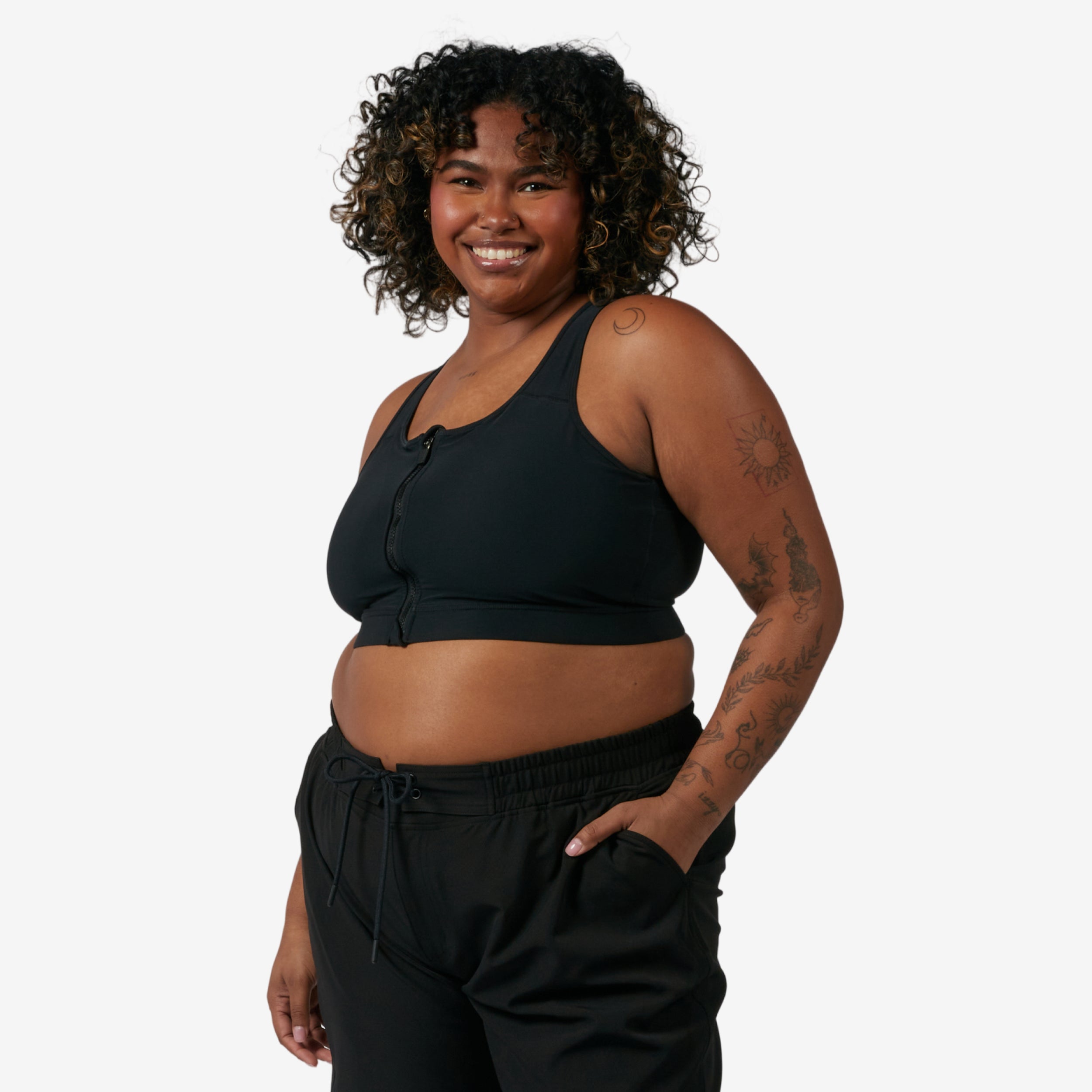 Model: Maliyah is 5'7" and wears a 2X