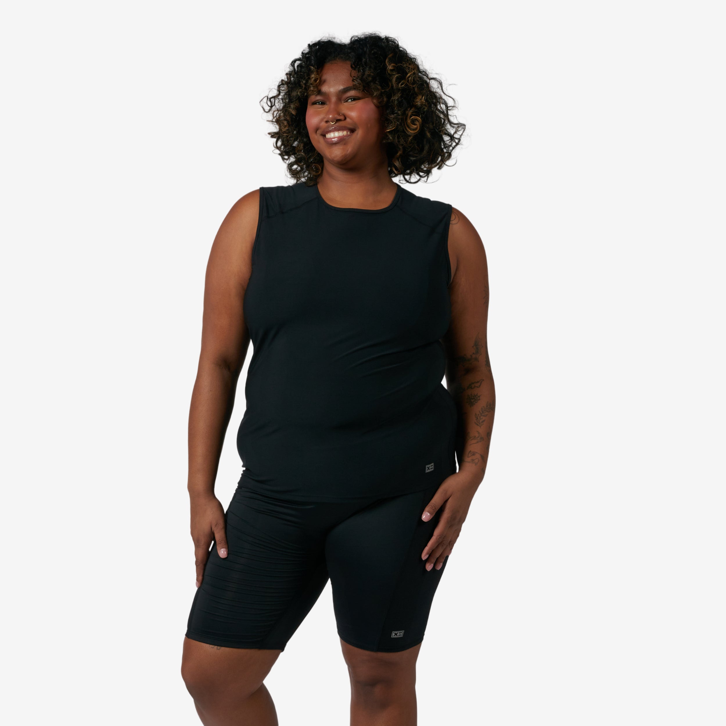 Model: Maliyah is 5'7" and wears a 2X