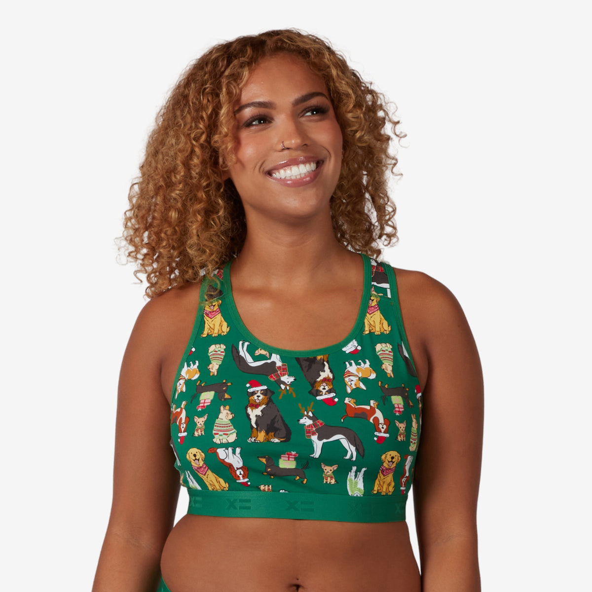 Model: Neveah is 5'7" and wears a Medium