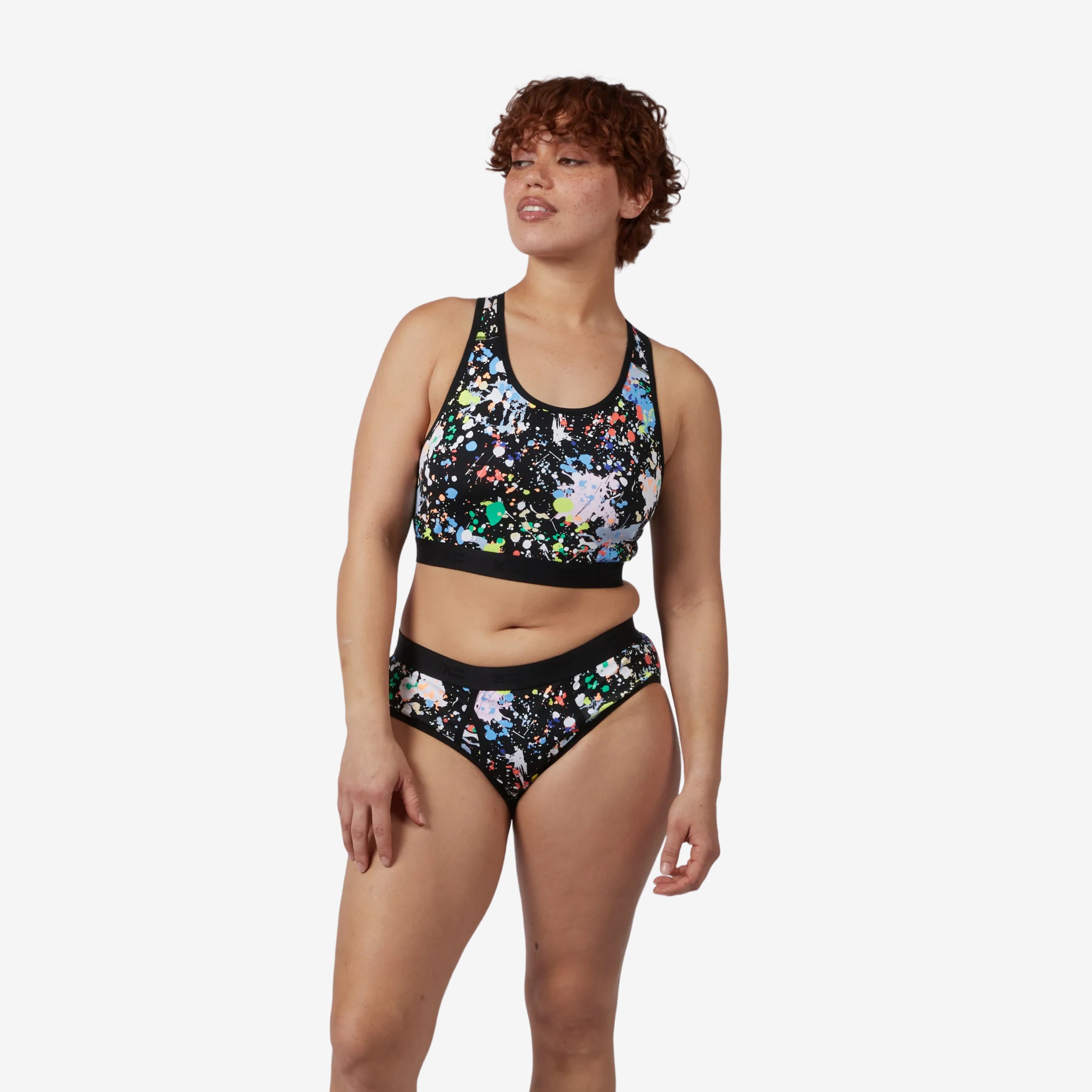 Model: Ariana is 5'7" and wears a medium