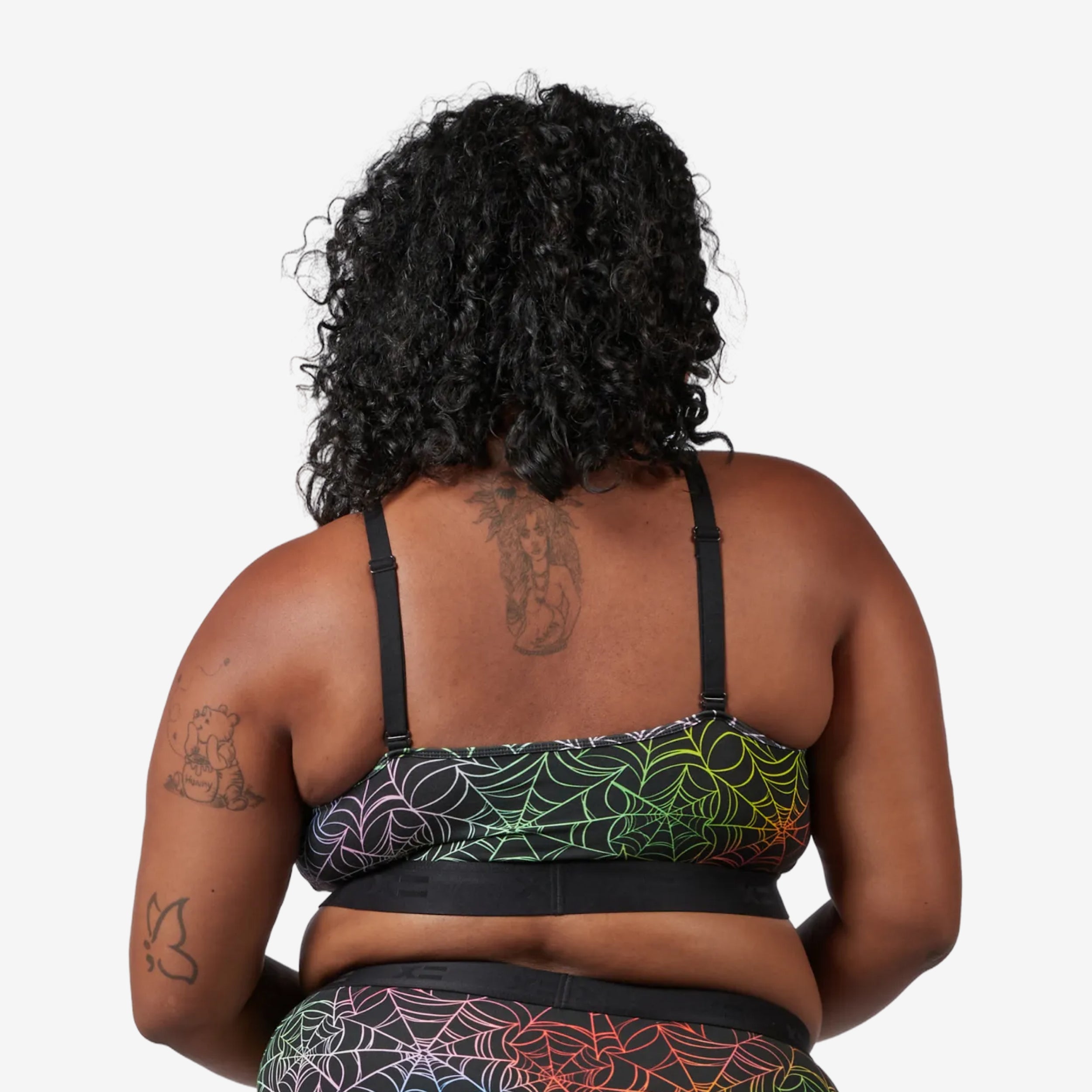 Model: Maliyah is 5'7" and wears a 2X