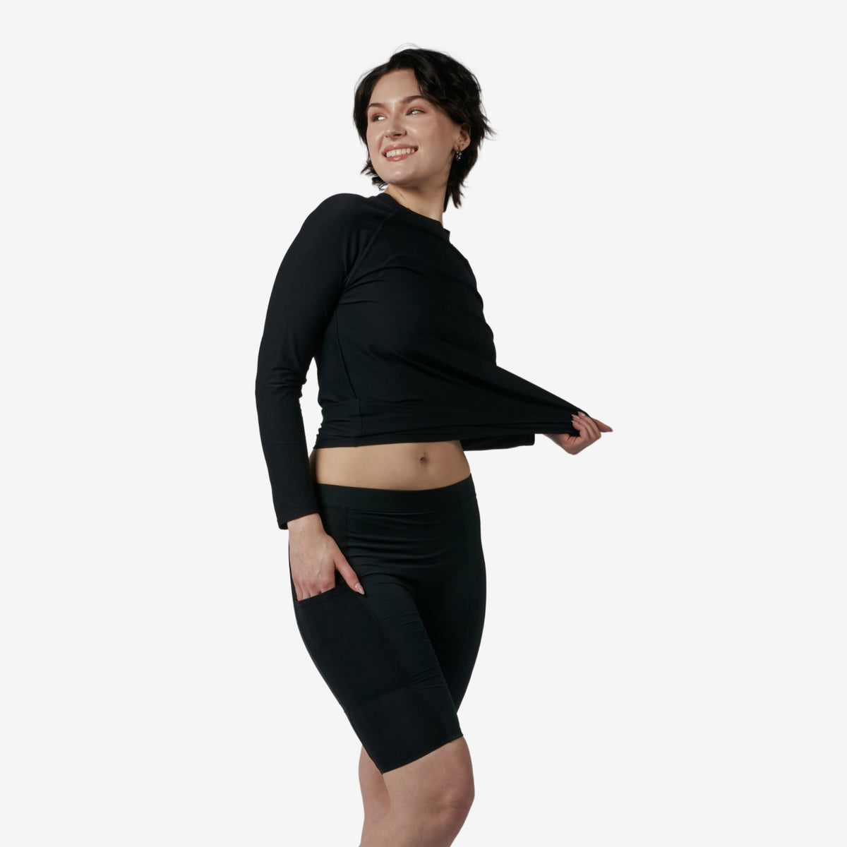 Model: Avery is 5'9" and wears a Medium