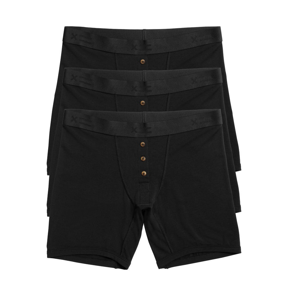 Model: Item runs small. XS - L = true to size; XL - 4XL = size up 1 size